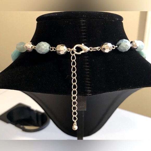 Shades of Turquoise Beads Necklace and Pierced Earrings - Picture 2 of 7